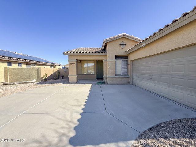 17552 W CANYON Lane, Goodyear, AZ 85338