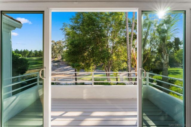 12257 Avenida Consentido, San Diego, CA 92128