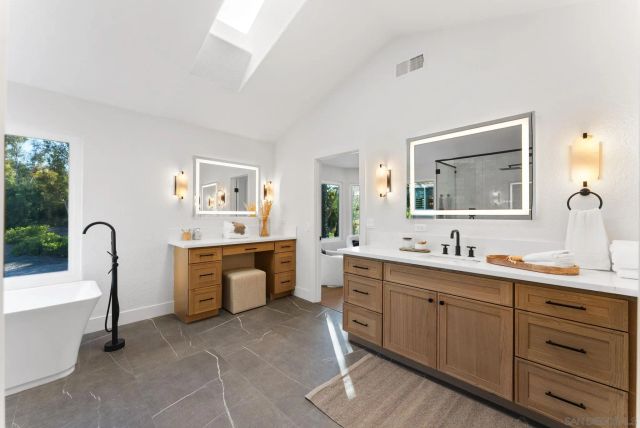 12257 Avenida Consentido, San Diego, CA 92128