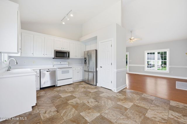 4409 Surrey Meadows Drive, Winterville, NC 28590