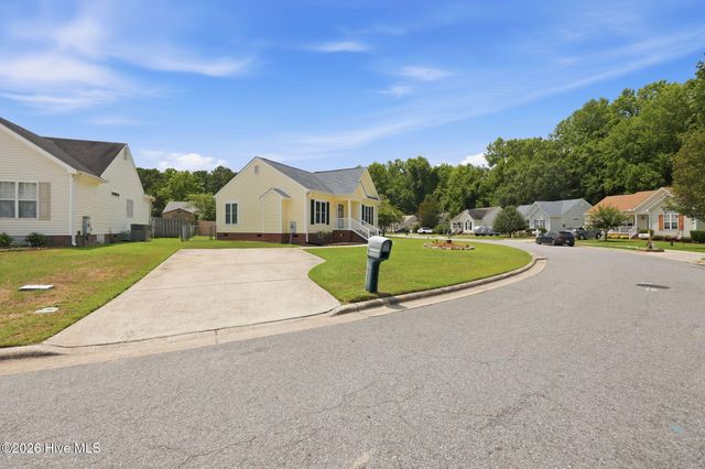 4409 Surrey Meadows Drive, Winterville, NC 28590