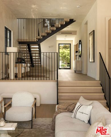 2137 Ashland Avenue, Santa Monica, CA 90405