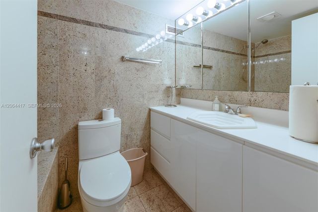 430 Golden Isles Drive 306, Hallandale Beach, FL 33009