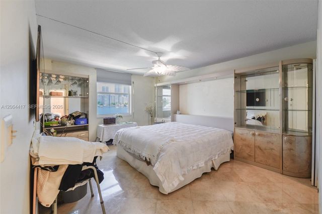 430 Golden Isles Drive 306, Hallandale Beach, FL 33009