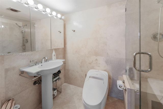 430 Golden Isles Drive 306, Hallandale Beach, FL 33009