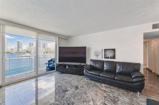 430 Golden Isles Drive 306, Hallandale Beach, FL 33009