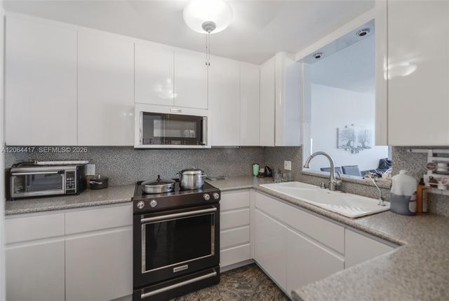 430 Golden Isles Drive 306, Hallandale Beach, FL 33009