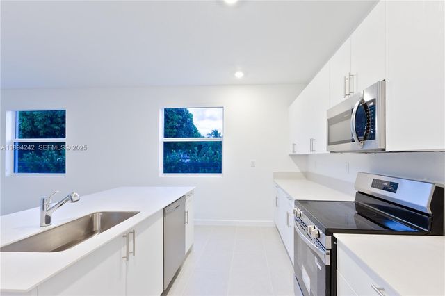 13203 SW 188th Terrace, Miami, FL 33177