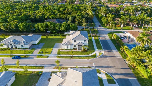 13203 SW 188th Terrace, Miami, FL 33177