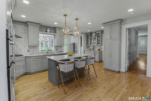 398 Wilton Road West, Ridgefield, CT 06877