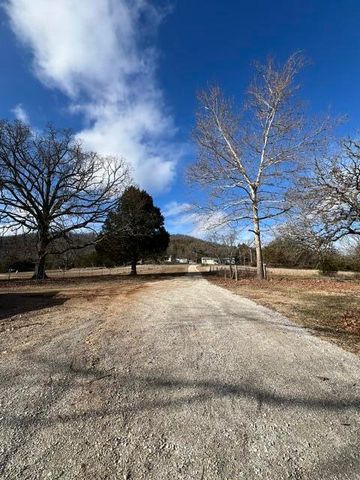 3234 State Highway H, Lampe, MO 65681