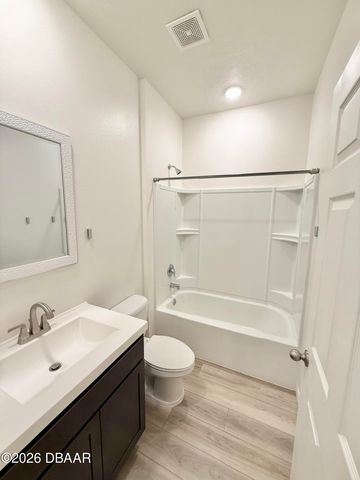 14 Ethan Allen Drive, Palm Coast, FL 32164