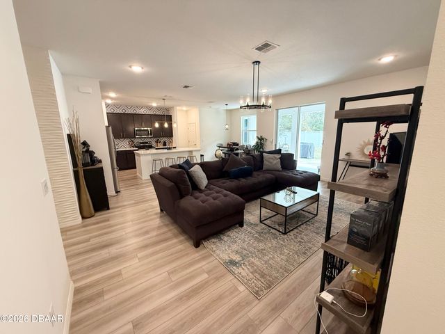 14 Ethan Allen Drive, Palm Coast, FL 32164