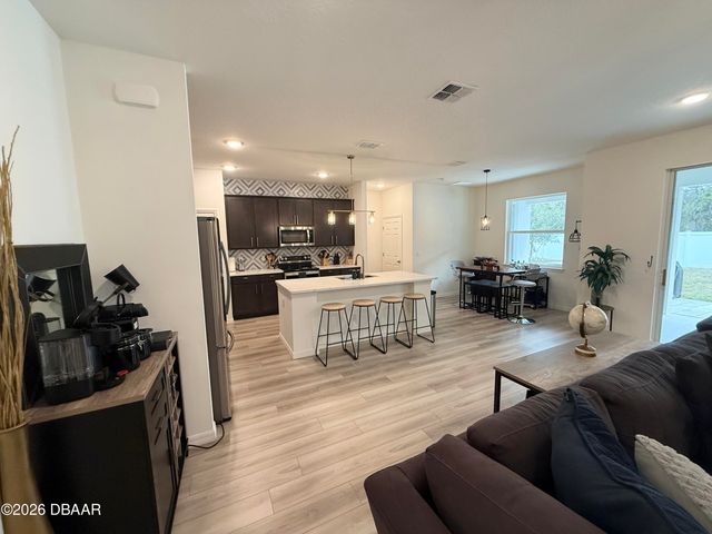 14 Ethan Allen Drive, Palm Coast, FL 32164