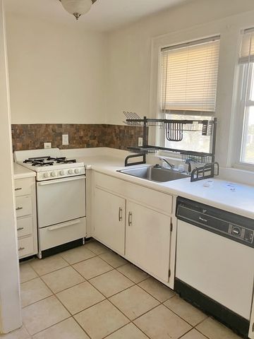 175 Putnam 1L, Quincy, MA 02169