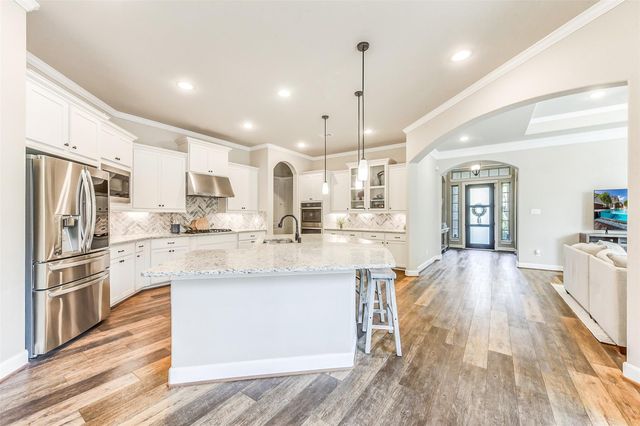 4012 Windsor Chase Drive, Spring, TX 77386