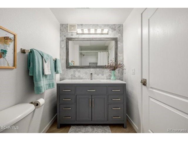 160 Village Rd F207, Granby, CO 80446