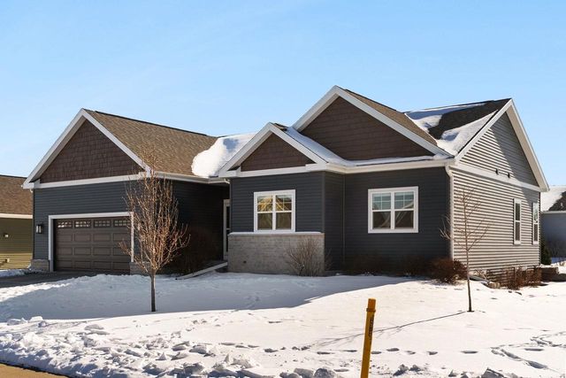108 Drumlin Circle, Oregon, WI 53575