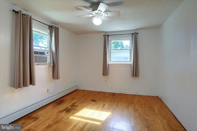 101 RAYPAULA DR, Shrewsbury, PA 17361