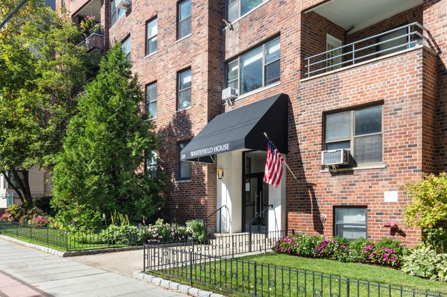 325 Main Street 4D, White Plains, NY 10601