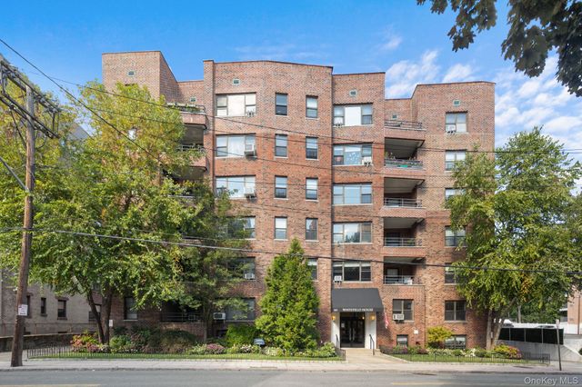 325 Main Street 4D, White Plains, NY 10601
