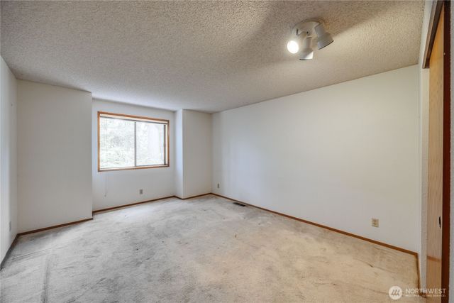 4989 NW Francis Drive, Silverdale, WA 98383