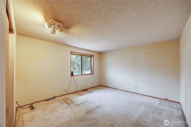 4989 NW Francis Drive, Silverdale, WA 98383