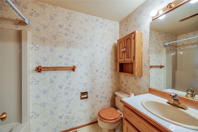 4989 NW Francis Drive, Silverdale, WA 98383