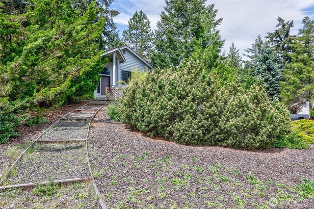 4989 NW Francis Drive, Silverdale, WA 98383