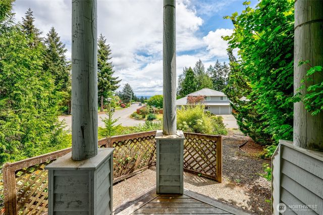 4989 NW Francis Drive, Silverdale, WA 98383