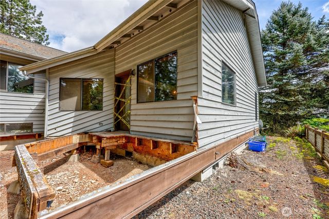 4989 NW Francis Drive, Silverdale, WA 98383