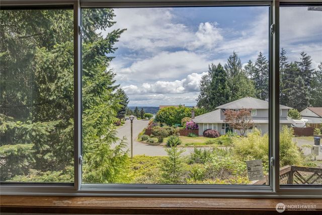 4989 NW Francis Drive, Silverdale, WA 98383