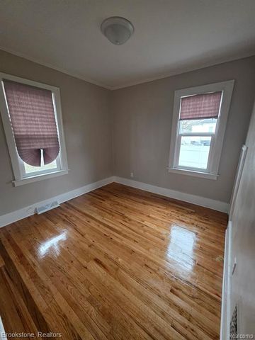 15496 Minock Street, Detroit, MI 48223