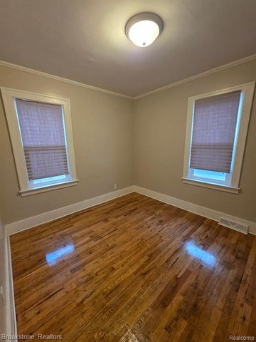 15496 Minock Street, Detroit, MI 48223