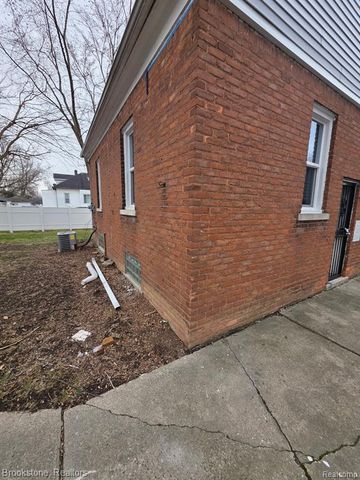 15496 Minock Street, Detroit, MI 48223