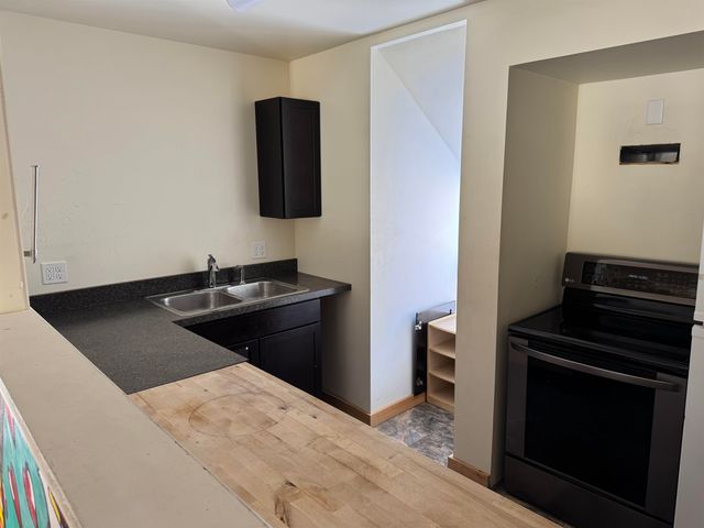 26 Union Street, Morristown, VT 05661