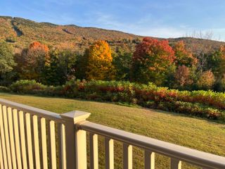 36 Lodge Rd # D102, Lincoln, NH 03251