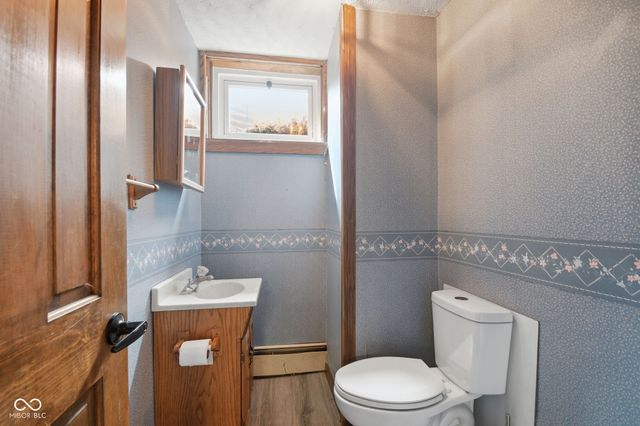 2226 Lake Drive, Anderson, IN 46012