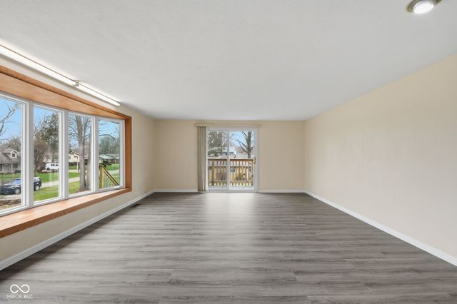 2226 Lake Drive, Anderson, IN 46012