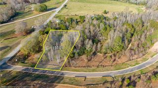5409 Oak Manor Way, Murrayville, GA 30564