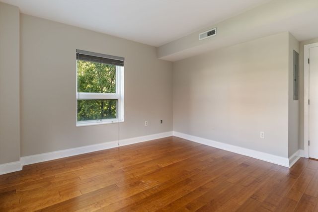 175 Cottage 214, Chelsea, MA 02150