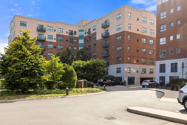 175 Cottage 214, Chelsea, MA 02150