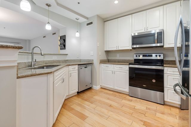 175 Cottage 214, Chelsea, MA 02150