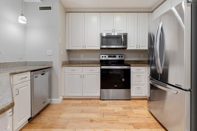 175 Cottage 214, Chelsea, MA 02150