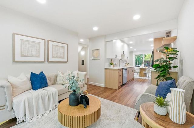 1101 Pomeroy Avenue, Santa Clara, CA 95051