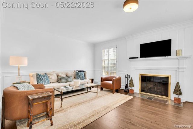 784 University Place, Grosse Pointe, MI 48230