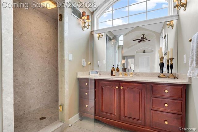 784 University Place, Grosse Pointe, MI 48230