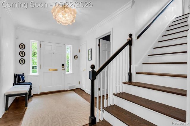 784 University Place, Grosse Pointe, MI 48230