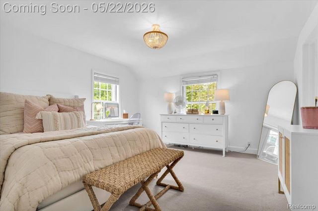784 University Place, Grosse Pointe, MI 48230