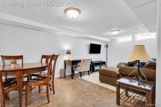 784 University Place, Grosse Pointe, MI 48230